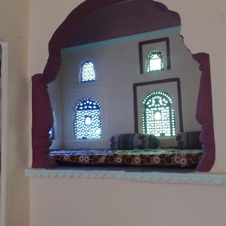 Būndi Raj Mahal Guest House الغرفة الصورة
