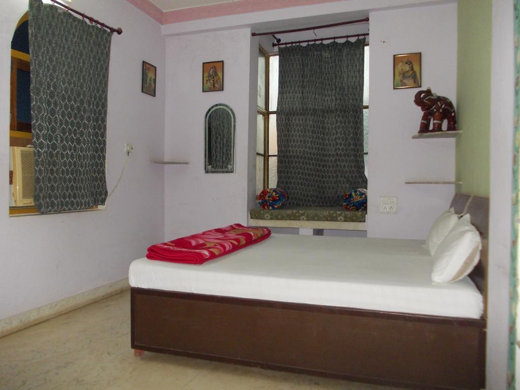 Būndi Raj Mahal Guest House المظهر الخارجي الصورة