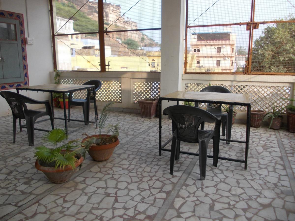 Būndi Raj Mahal Guest House المظهر الخارجي الصورة